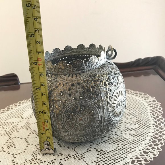 Votive Candle & Latice Latern - Picture 8 of 9